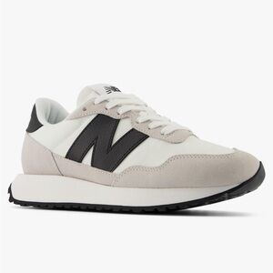 Women’s New Balance 237 V1 Classic BRAND NEW